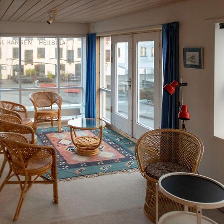 Guesthouse At The Boat Harbour Tórshavn Екстериор снимка