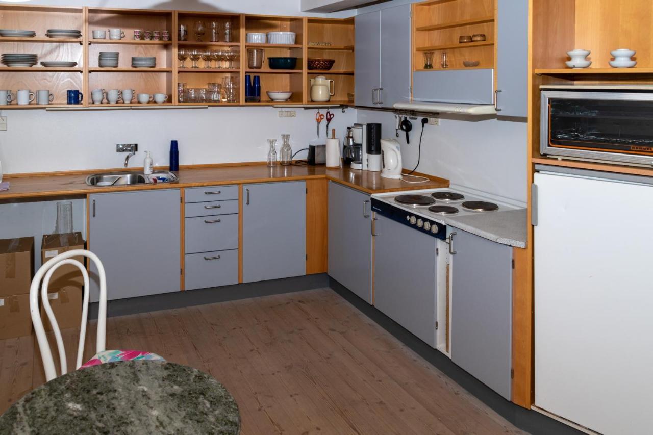 Guesthouse At The Boat Harbour Tórshavn Екстериор снимка