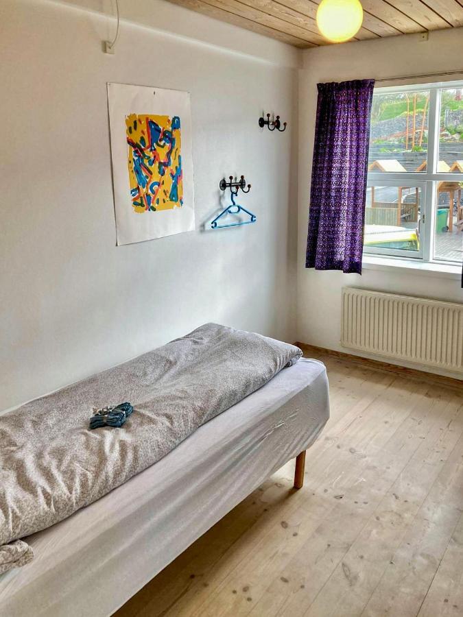Guesthouse At The Boat Harbour Tórshavn Екстериор снимка