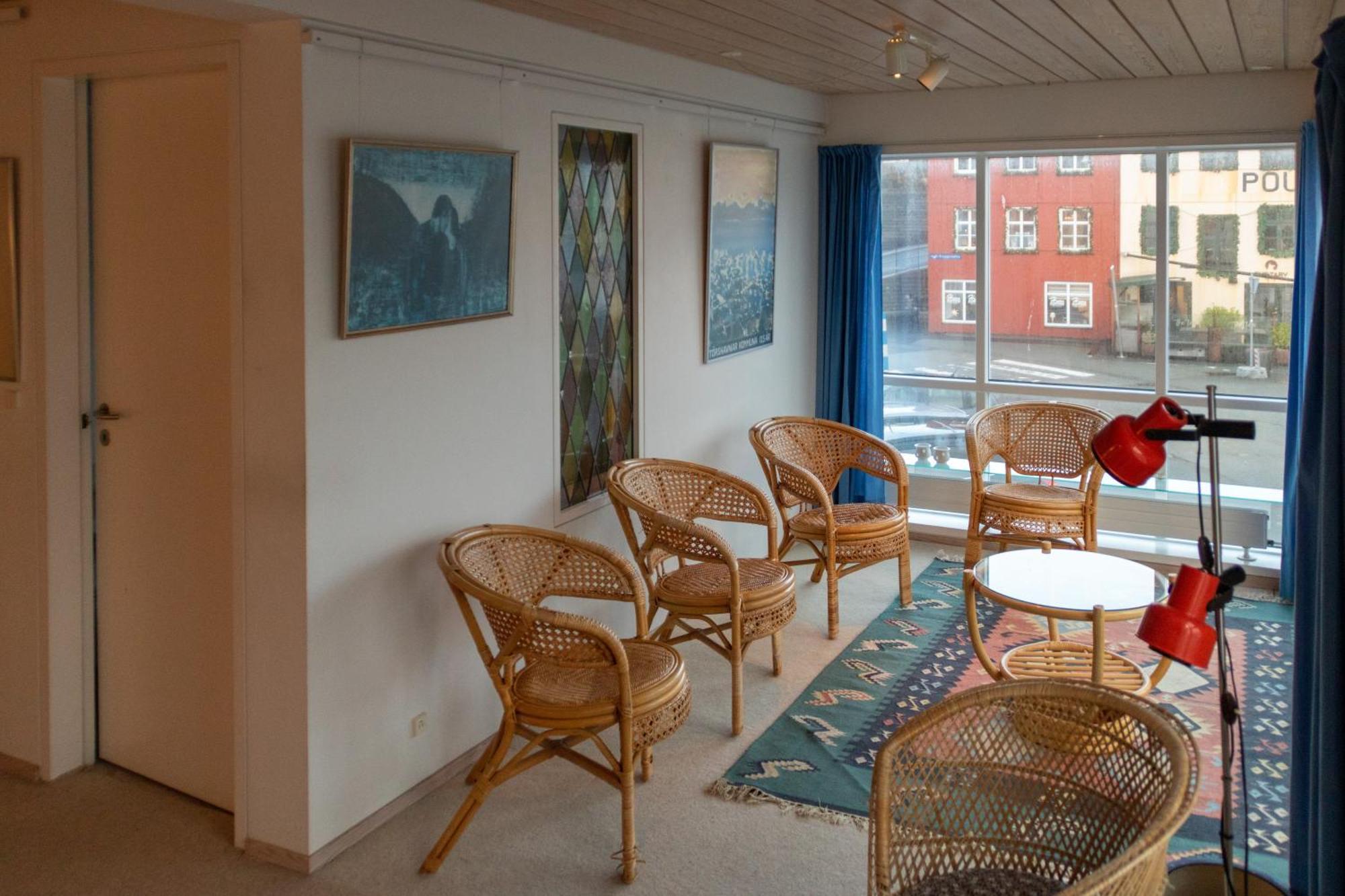 Guesthouse At The Boat Harbour Tórshavn Екстериор снимка